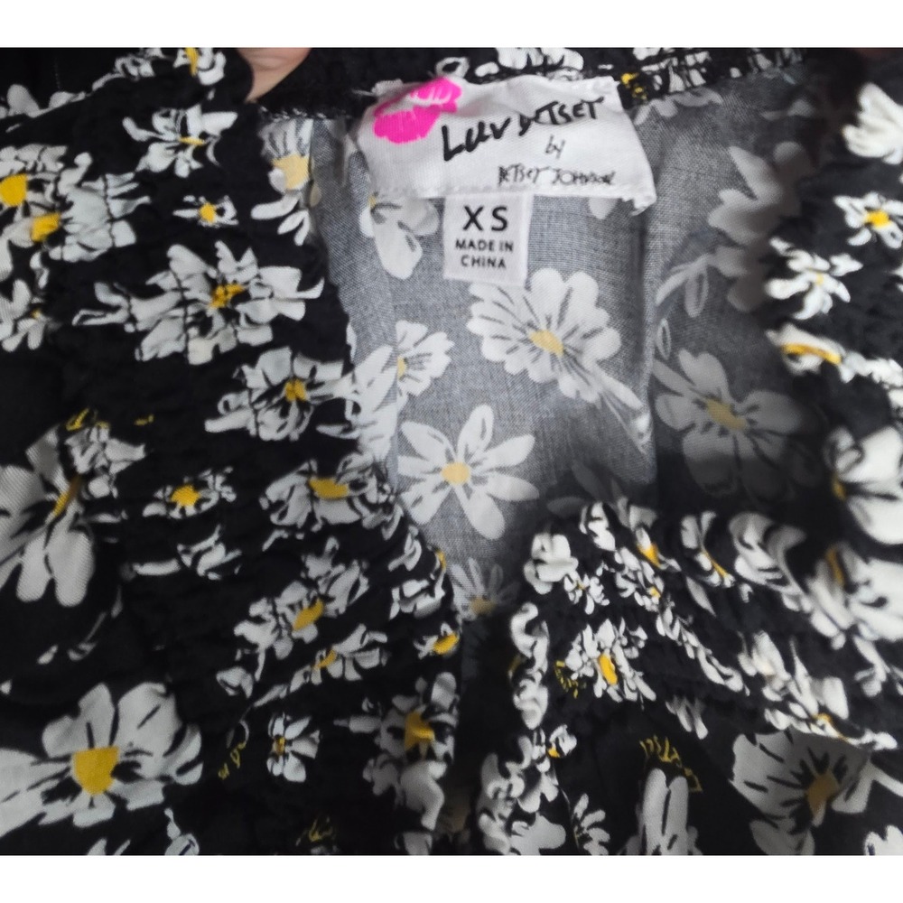 Luv Betsey by Betsey Johnson Daisy Floral 2 Piece Set Crop Top Skirt XS New - Picture 5 of 7